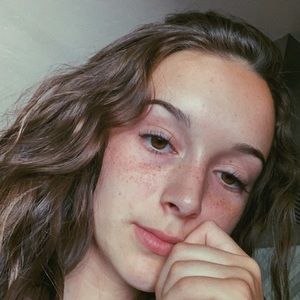 Meet your Posher, Macie